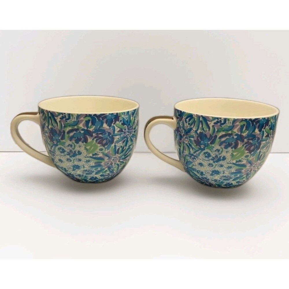 Lilly Pulitzer Hidden Lion Blue Tropical 16oz Oversized Coffee Mugs Set of 2 - Picture 5 of 10